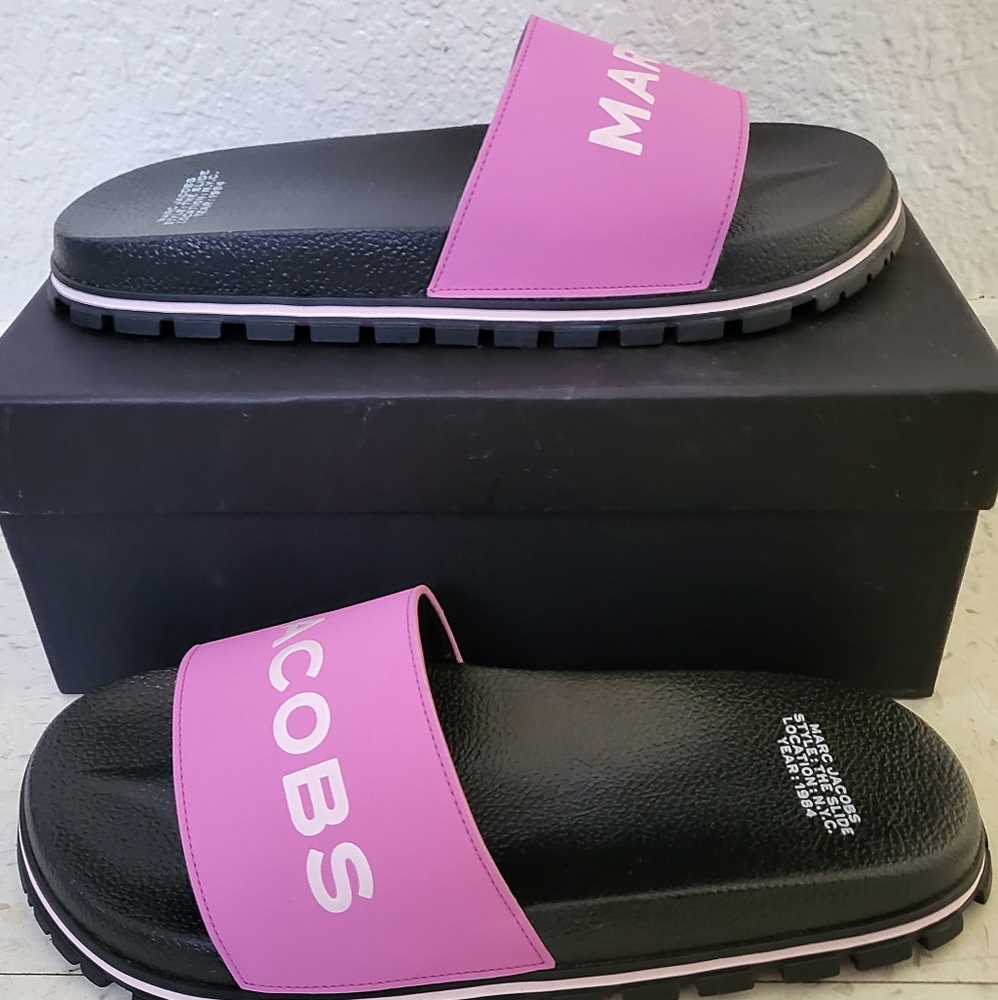 Marc Jacobs pink and black Slides